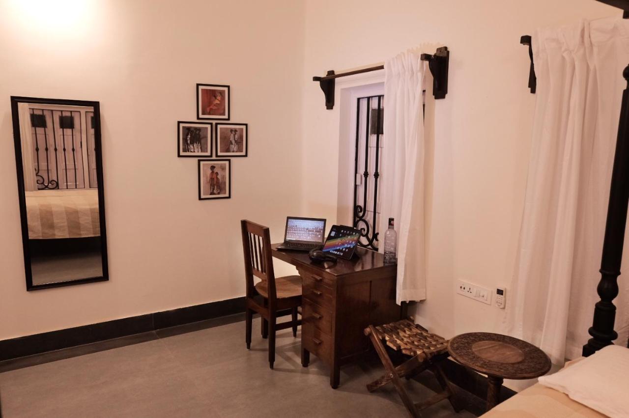 Parul - Elegant Heritage Home At The Heart Of Shantiniketan Екстериор снимка